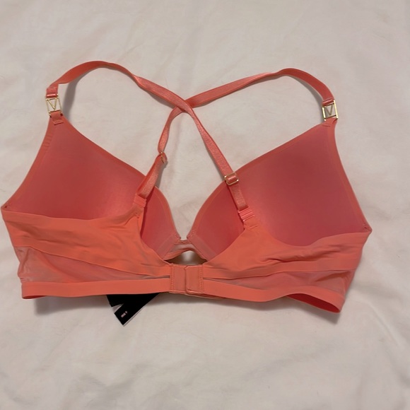 Victoria’s Secret Bra - Picture 3 of 4